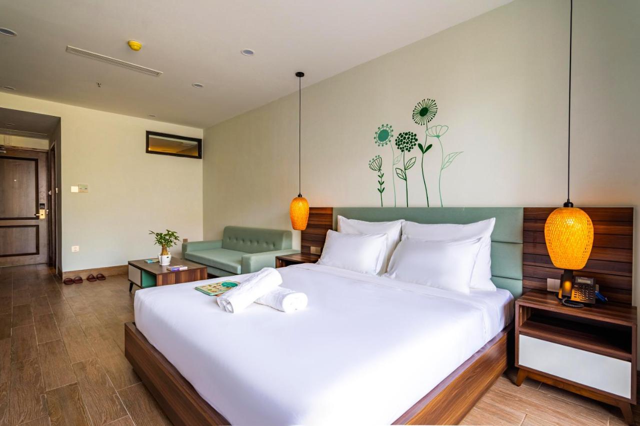 Sea Breeze Condotel Danang Екстер'єр фото